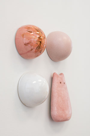 Blush Ceramic Dome Set With Creature (4)