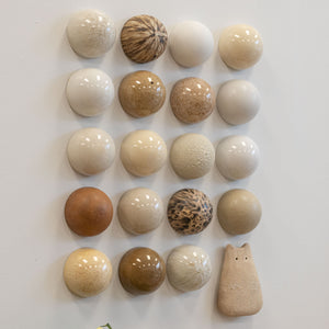Ceramic Dome Gathered Stones Set With Creature (20)