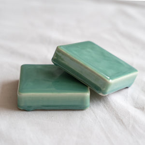 Wall Checker Floating green