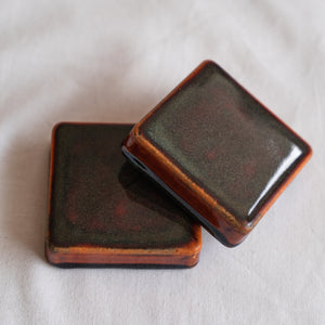 Wall Checker Tea Dust