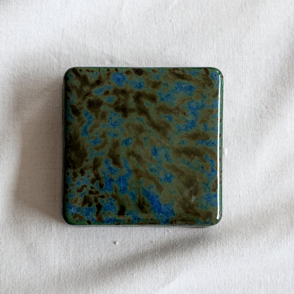 Wall Checker Midnight Rain